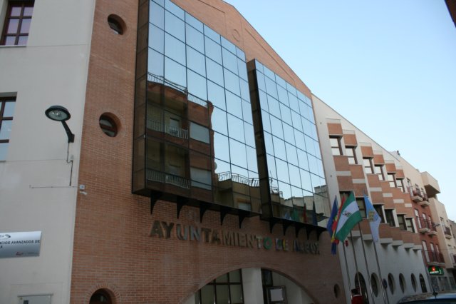 ayuntamientodealboxfachada.jpg